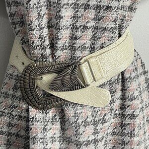 Vintage belt Women's wide belt size SM Milk color leather belt Retro belt 80s